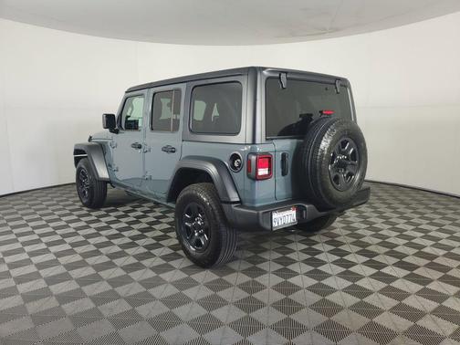2025 Jeep Wrangler Sport