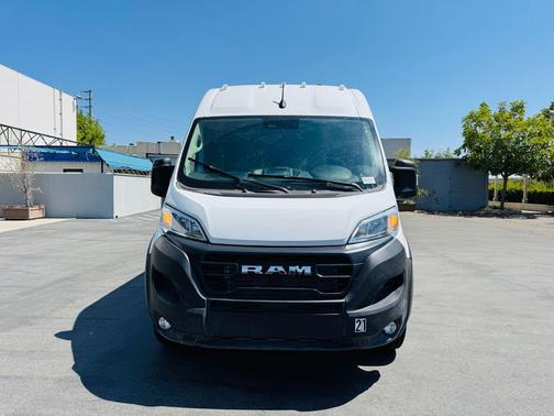 Bright White Clearcoat 2026 RAM ProMaster 2500 Tradesman