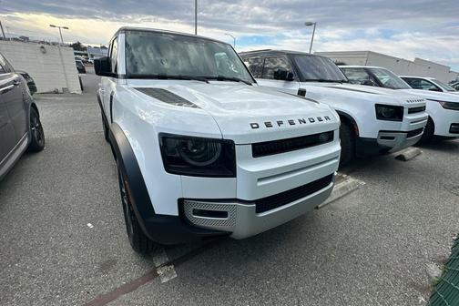 2023 Land Rover Defender 110 SE