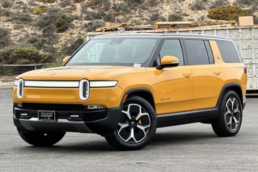2023 Rivian R1S Adventure