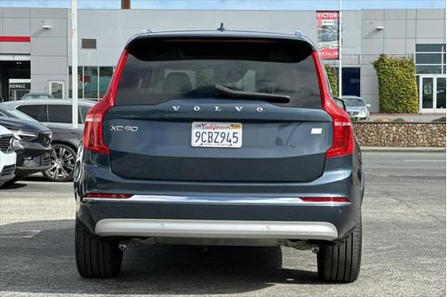 2022 Volvo XC90 Recharge Plug-In Hybrid T8 Inscription Expression 6 Passenger