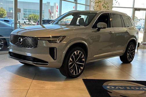 2026 Volvo XC90 B5 Ultra 6-Seater