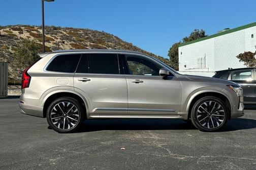 2026 Volvo XC90 B5 Ultra 7-Seater