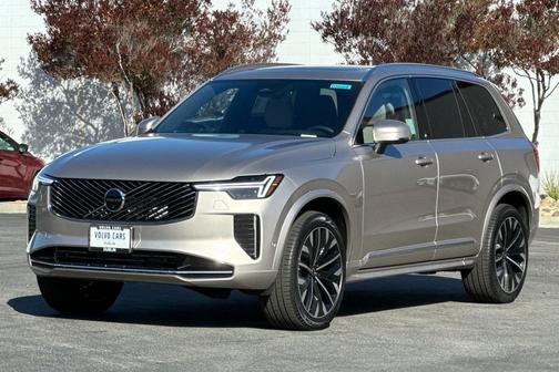 2026 Volvo XC90 B5 Ultra 7-Seater