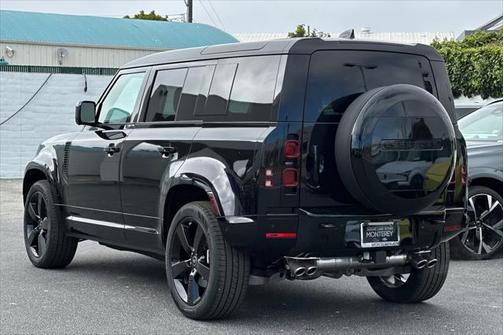 2025 Land Rover Defender 110 P500 X-Dynamic SE