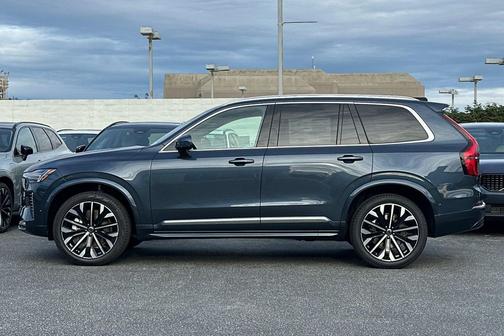 2026 Volvo XC90 B5 Plus 7-Seater
