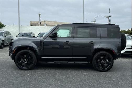 2025 Land Rover Defender 110 P400 X-Dynamic SE