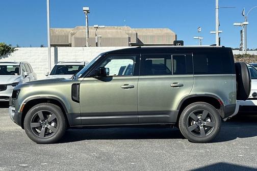 2025 Land Rover Defender 110 P300