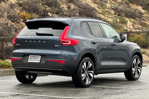2026 Volvo XC40 B5 Ultra