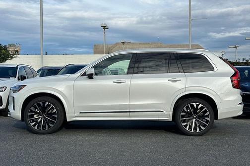 2026 Volvo XC90 B6 Plus 7-Seater