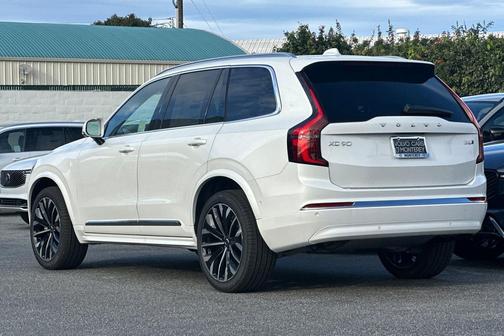 2026 Volvo XC90 B6 Plus 7-Seater