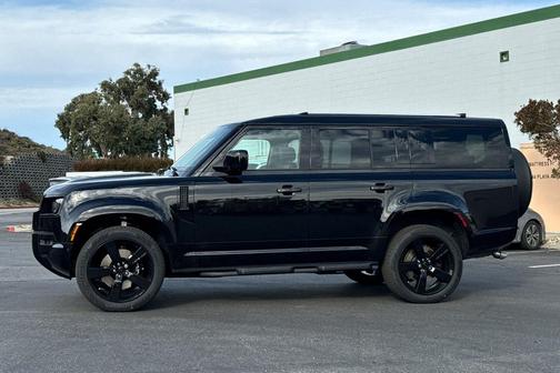 2026 Land Rover Defender V8