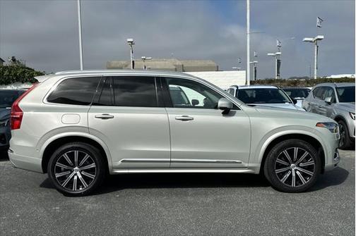 2021 Volvo XC90 Recharge Plug-In Hybrid T8 Inscription 7 Passenger