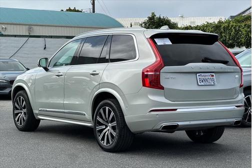 2021 Volvo XC90 Recharge Plug-In Hybrid T8 Inscription 7 Passenger