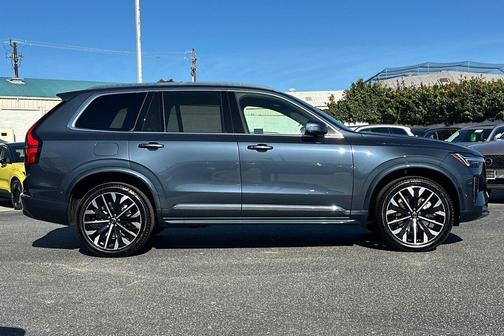 2026 Volvo XC90 B6 Plus 7-Seater