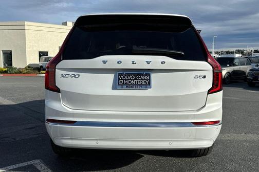 2026 Volvo XC90 B5 Plus 7-Seater