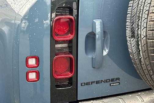 2023 Land Rover Defender 110 X-Dynamic SE