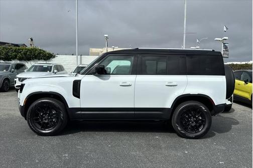 2025 Land Rover Defender 110 P300