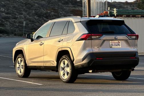 2021 Toyota RAV4 Hybrid LE
