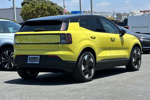 2025 Volvo EX30 Twin Motor Ultra