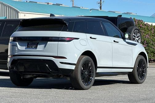 2026 Land Rover Range Rover Evoque Dynamic SE