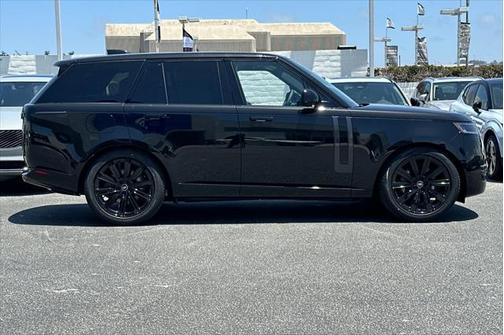 2025 Land Rover Range Rover P530 SE