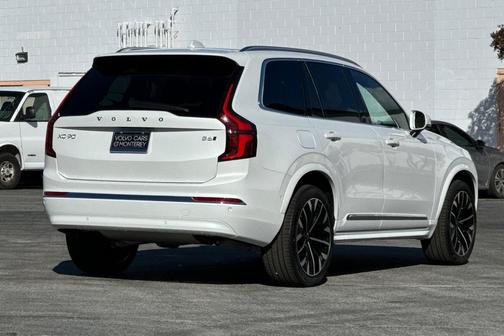 2026 Volvo XC90 B6 Ultra 7-Seater