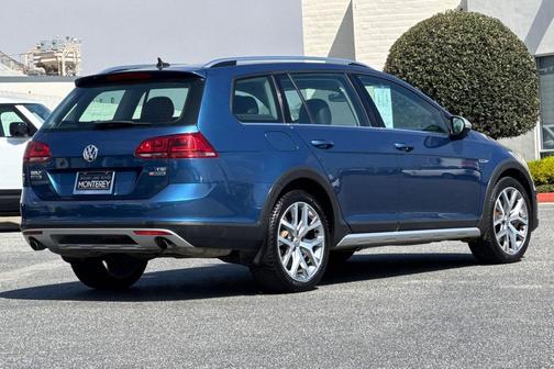 2017 Volkswagen Golf Alltrack TSI SEL