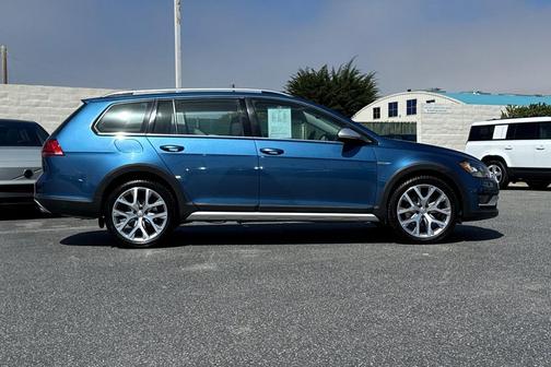 2017 Volkswagen Golf Alltrack TSI SEL