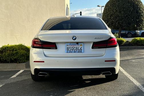 2021 BMW 530 530i