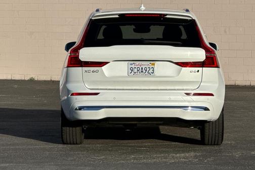 2022 Volvo XC60 B6 Inscription