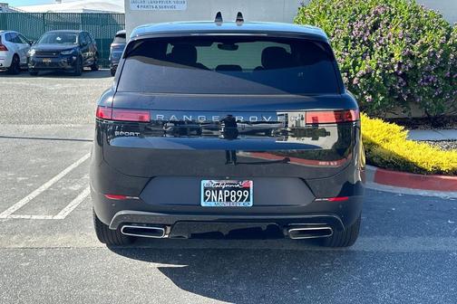 2024 Land Rover Range Rover Sport SE