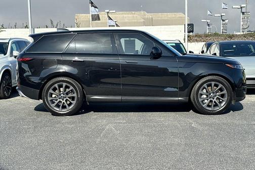 2024 Land Rover Range Rover Sport SE