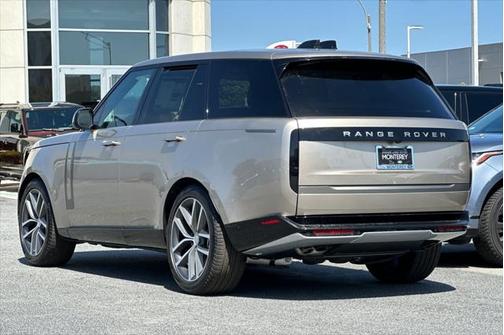 2025 Land Rover Range Rover P530 SE