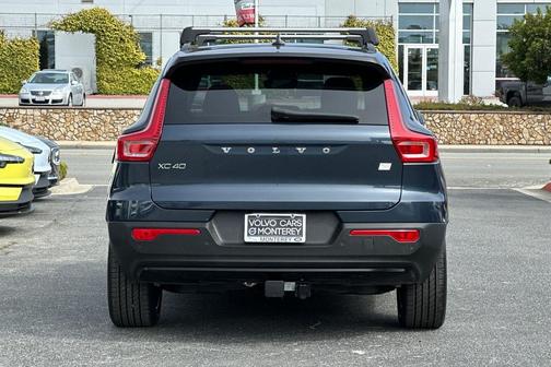 2022 Volvo XC40 Recharge Pure Electric P8 Twin Plus
