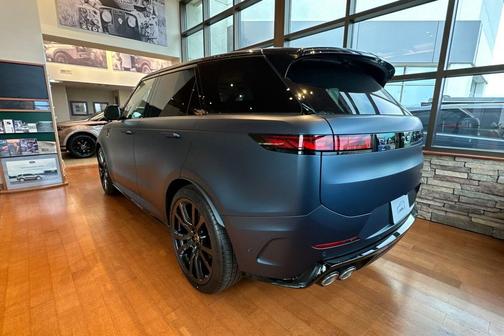 2025 Land Rover Range Rover Sport P635 SV Edition Two