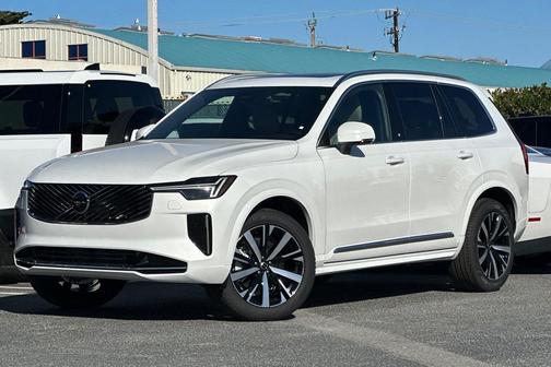 2026 Volvo XC90 B6 Core