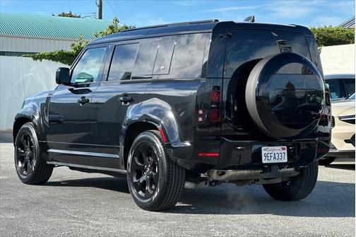 2023 Land Rover Defender 110 X-Dynamic SE