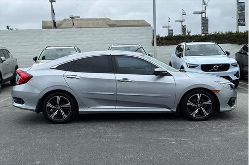 2017 Honda Civic Touring