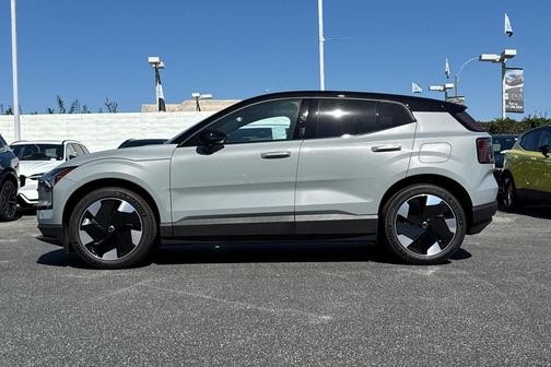 2025 Volvo EX30 Twin Motor Plus