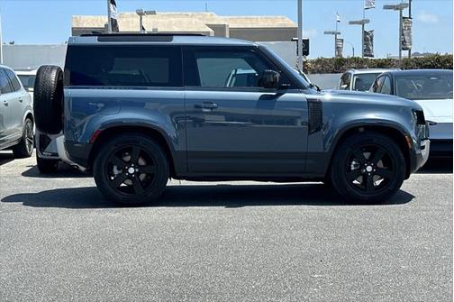 2025 Land Rover Defender 90 P300 S