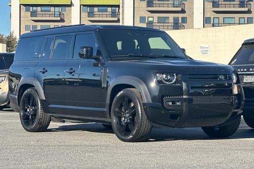 2023 Land Rover Defender 130 X-Dynamic SE