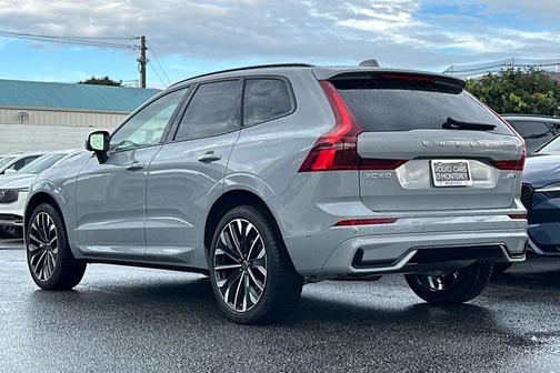 2026 Volvo XC60 B5 Ultra
