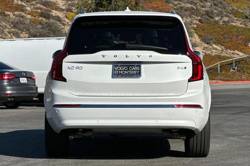 2026 Volvo XC90 B6 Plus 7-Seater