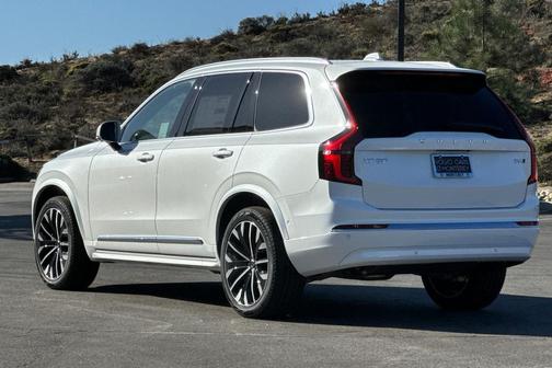 2026 Volvo XC90 B6 Plus 7-Seater