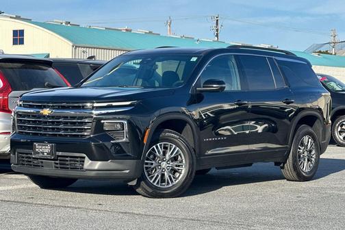 2024 Chevrolet Traverse LT