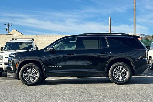 2024 Chevrolet Traverse LT