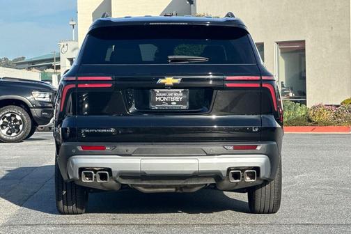 2024 Chevrolet Traverse LT