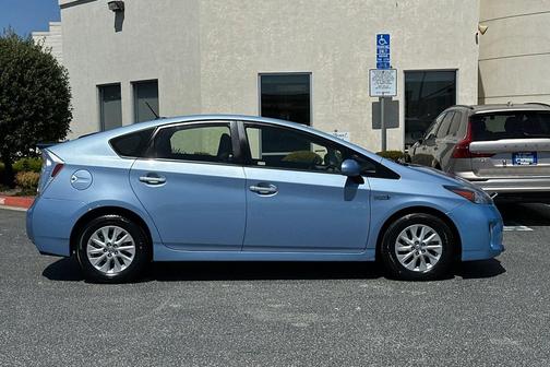2013 Toyota Prius Plug-in Base