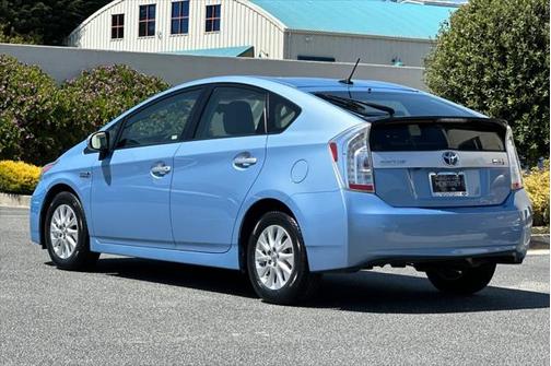 2013 Toyota Prius Plug-in Base
